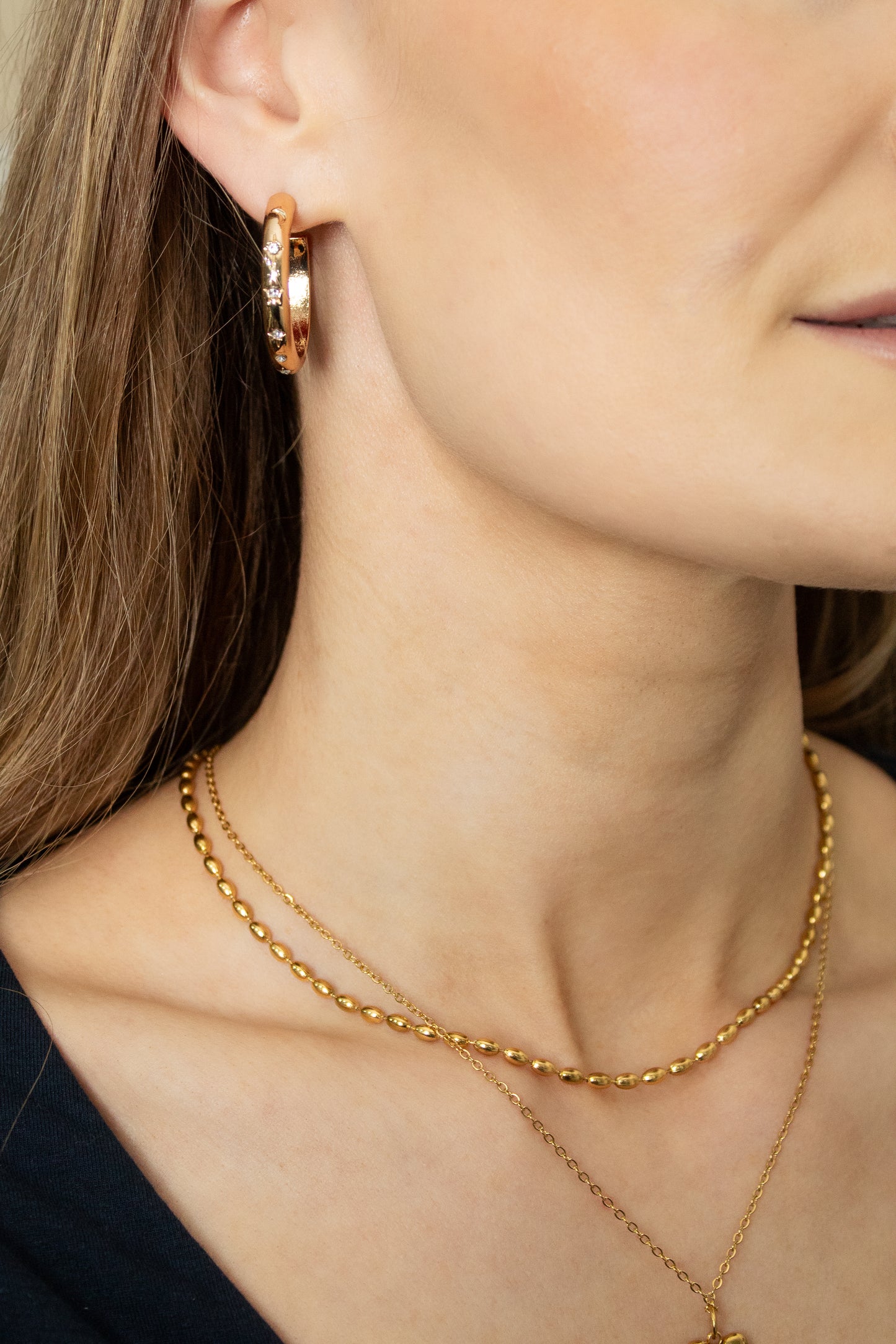 Gold statement oval chain necklace