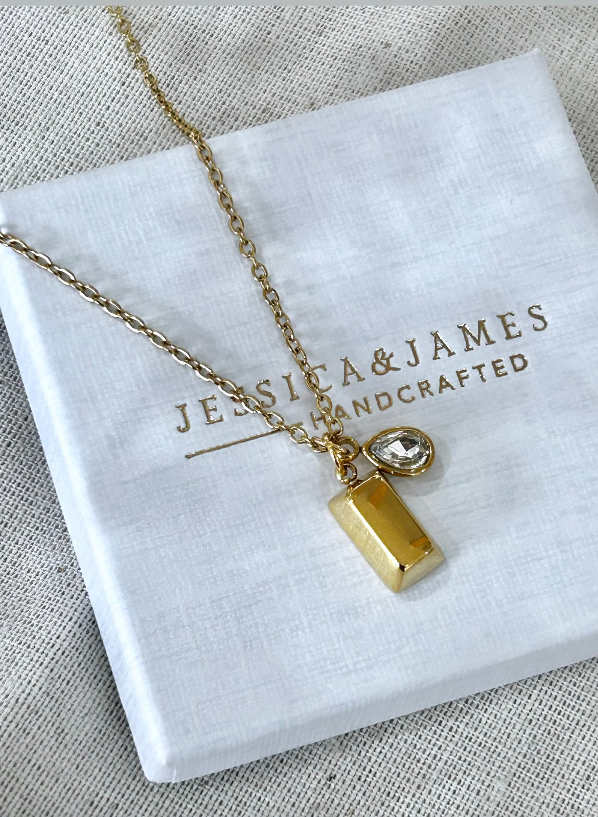 Gold bar bullion necklace in gold