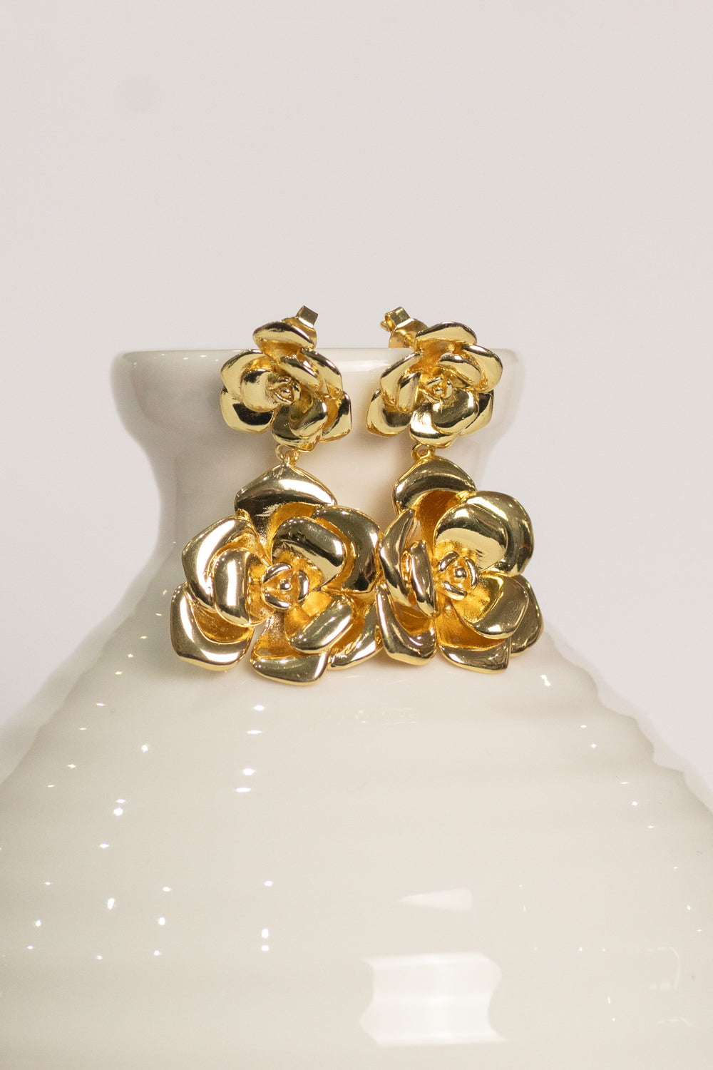 Rose Garden earrings in Gold
