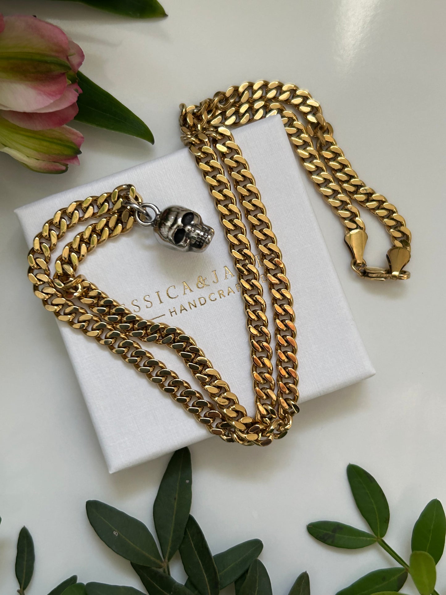 Skull Queen Necklace