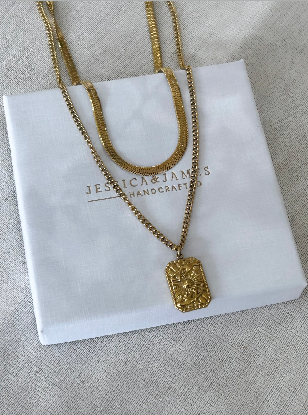 Sun worshipper double layer necklace in gold
