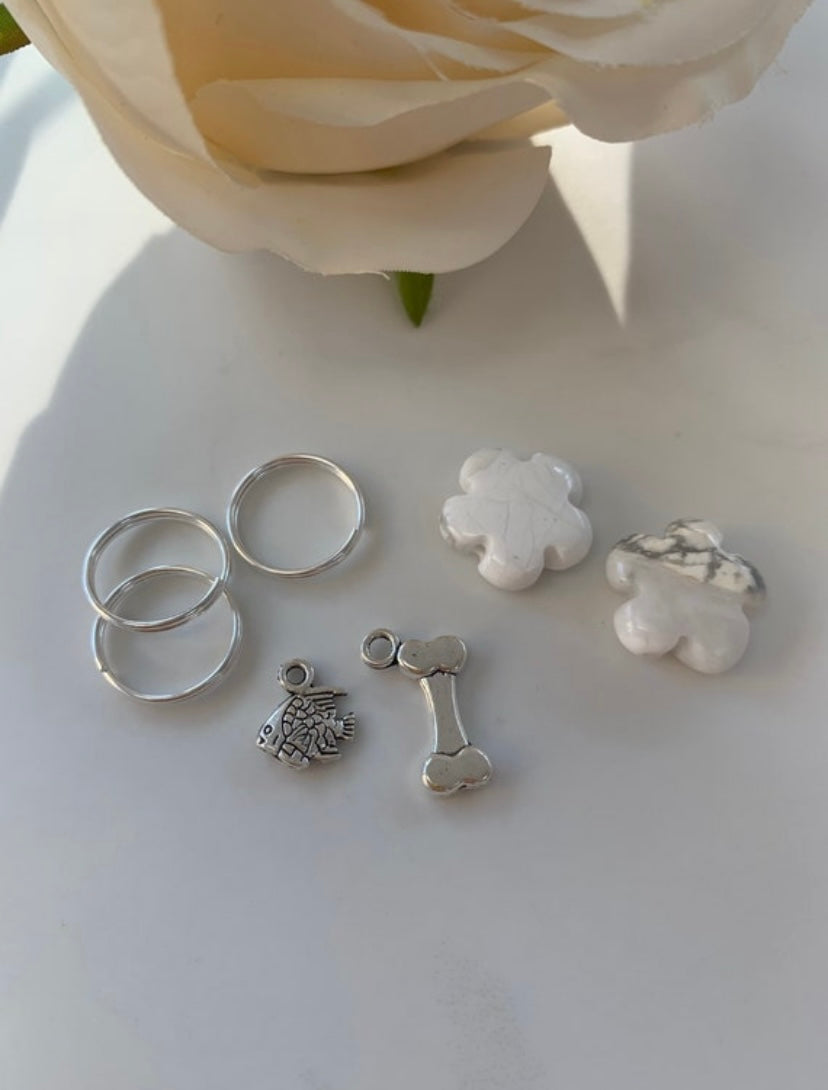 Howlite collar charm - calming | stress relieving