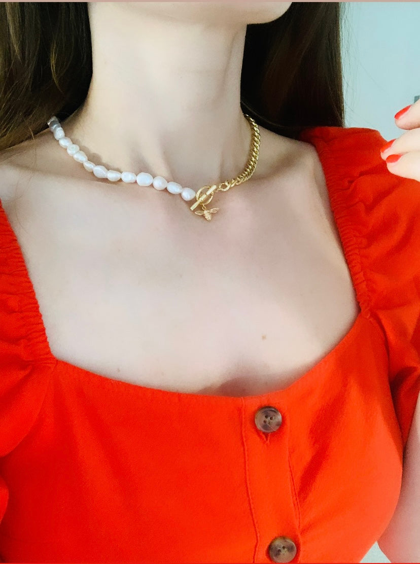 Sienna freshwater pearl necklace - statement contrast necklace with bee detail