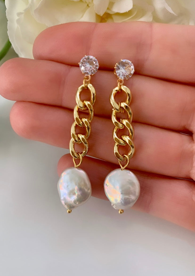 Keisha pearl chunk earrings
