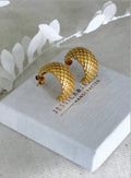 Luxe honeycomb hoop earrings in Gold