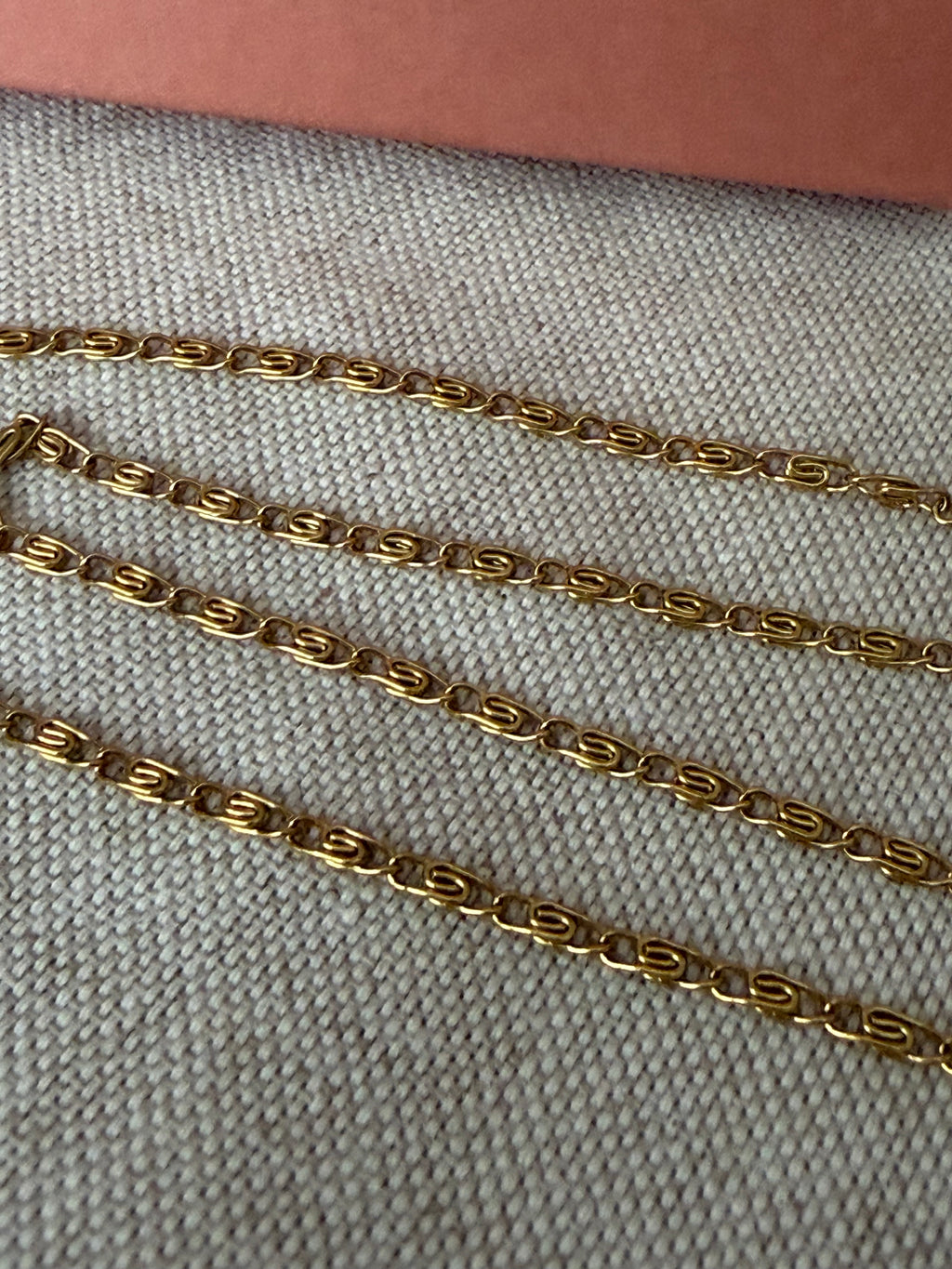 Dainty layering Scroll gold chain necklace