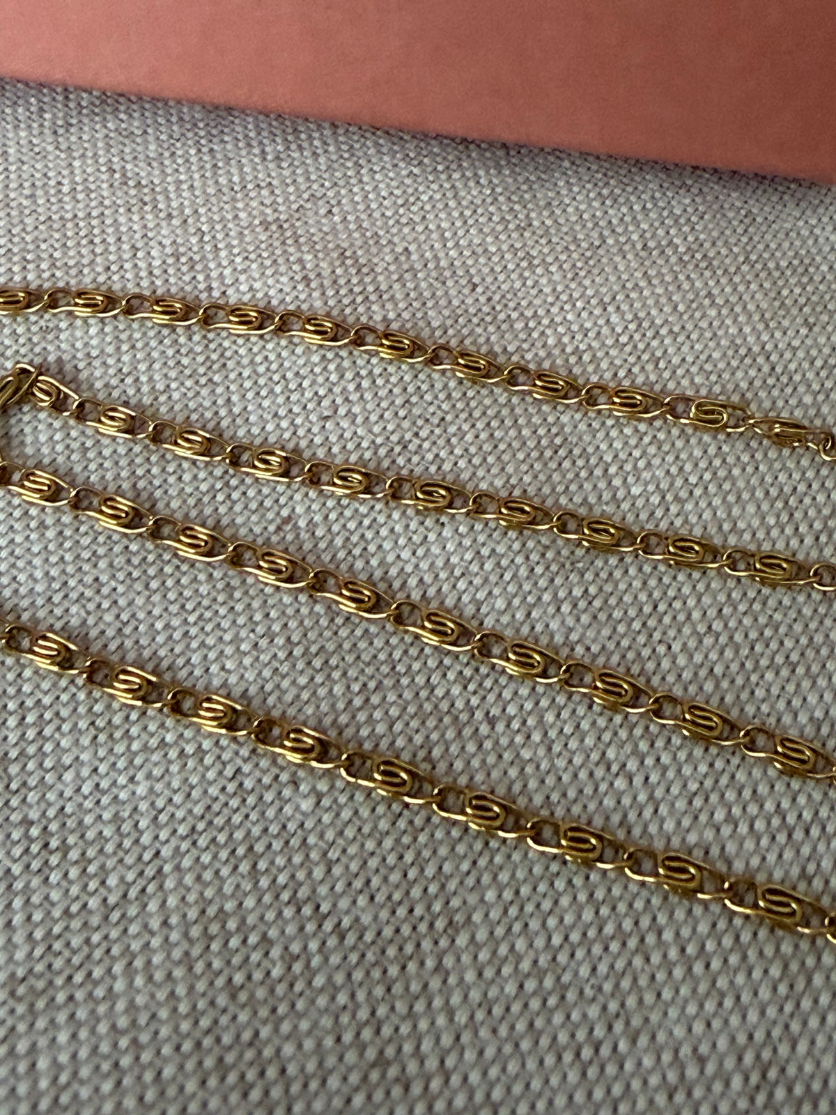 Dainty layering Scroll gold chain necklace