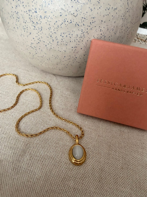 Cats eye moonstone necklace