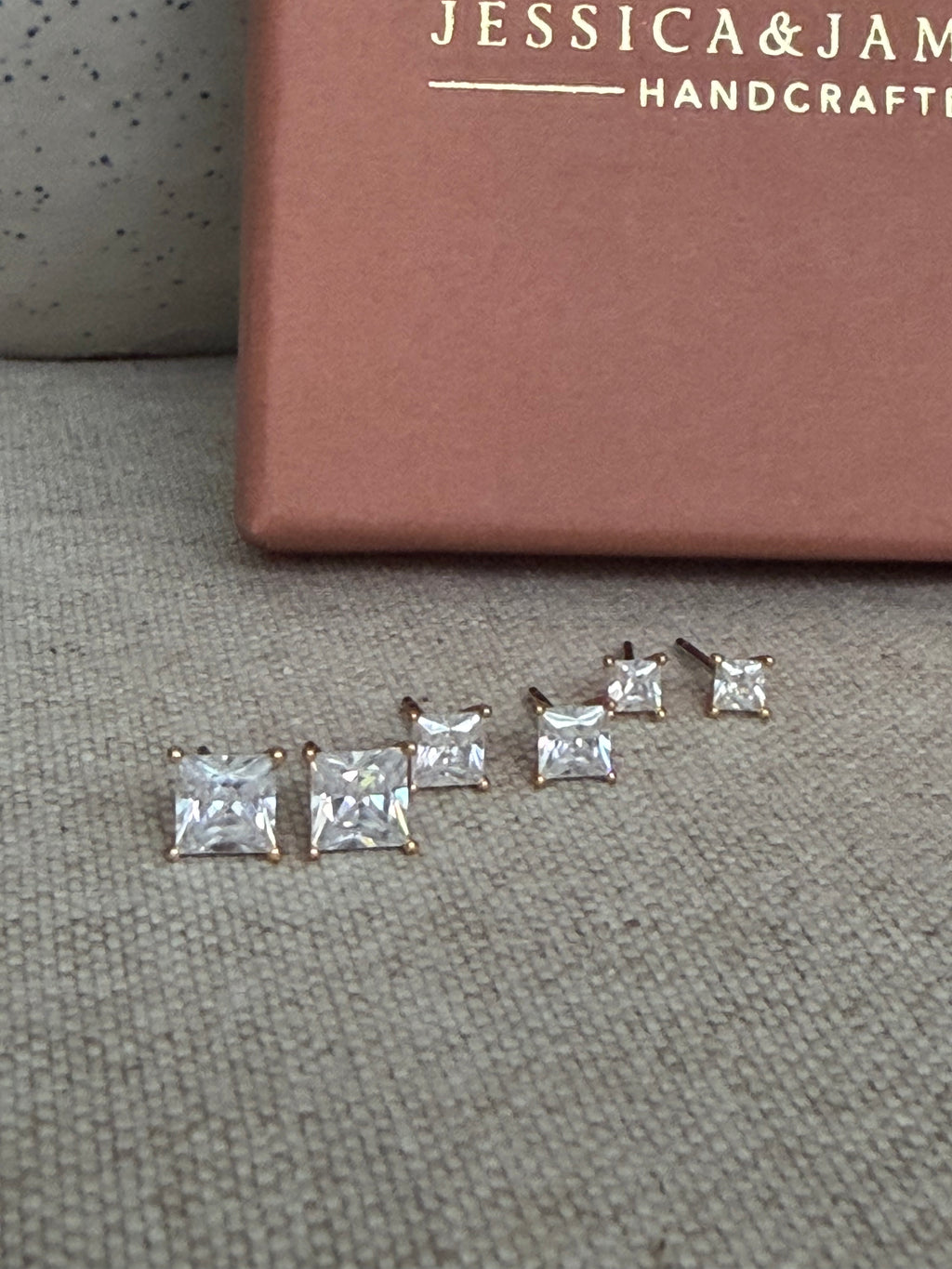 Gold Diamond stud earrings - Square DIAMOND SHAPE