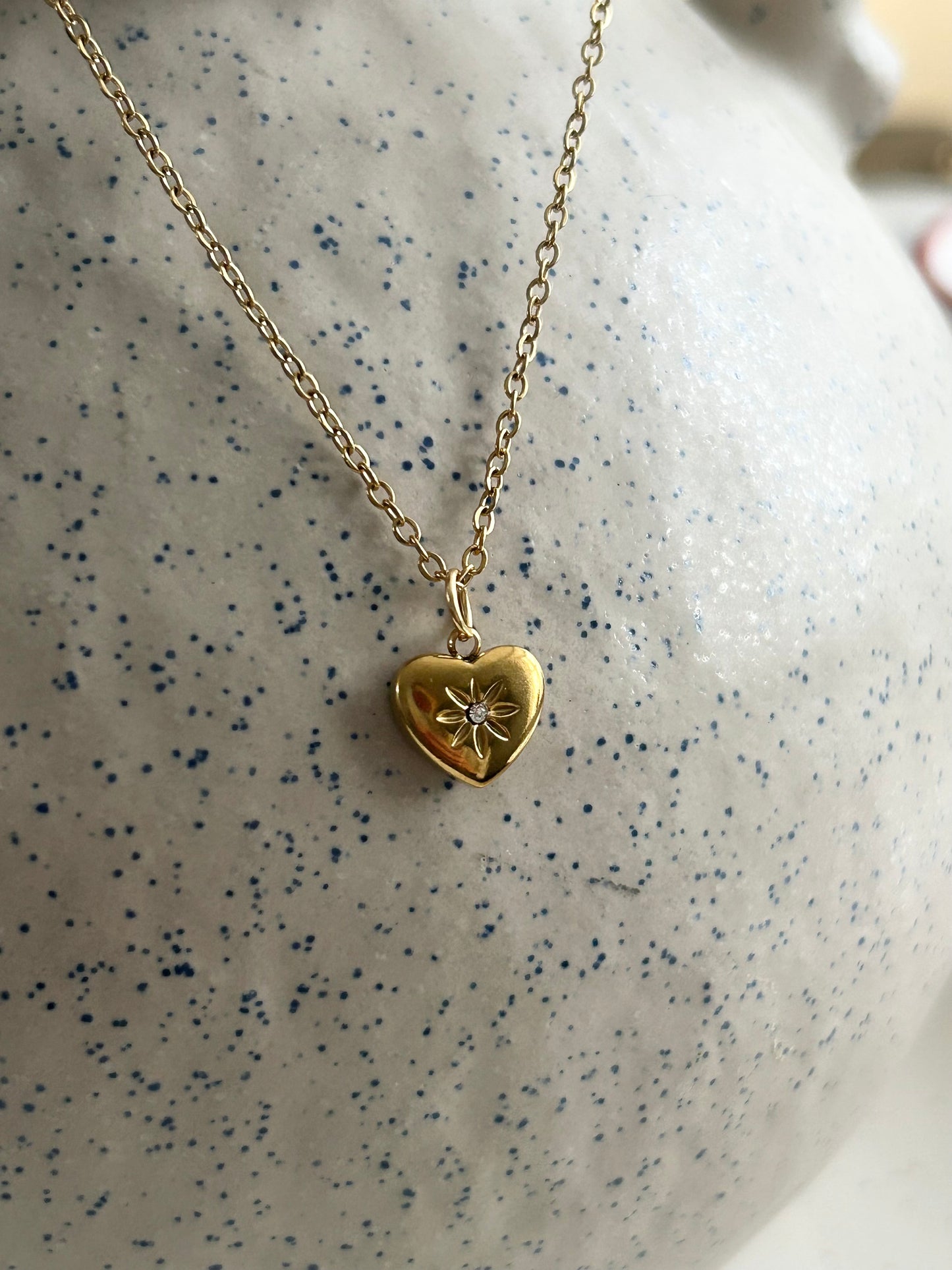 Dainty double heart necklace with stone