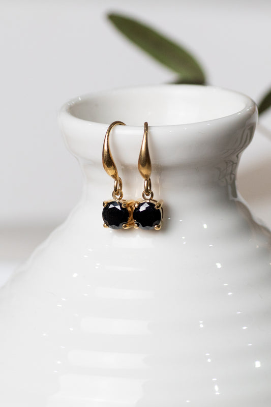 Mia Onyx drop earrings