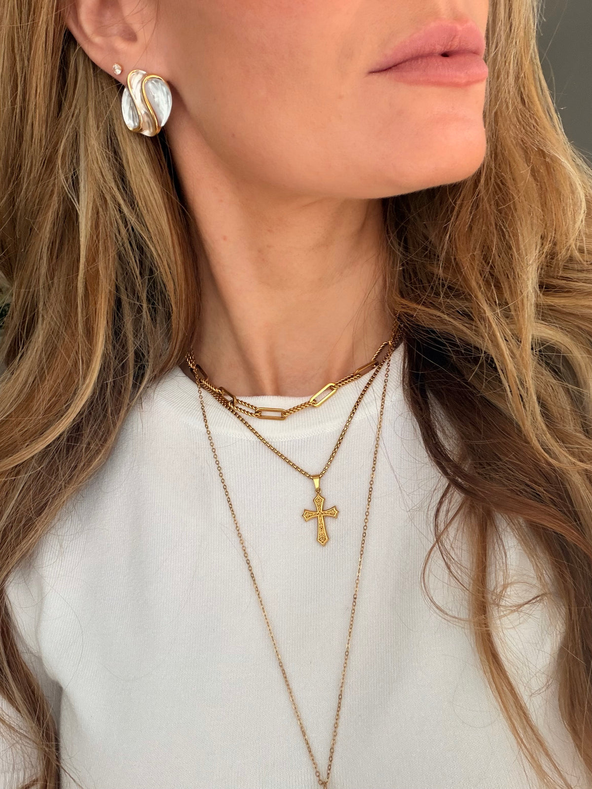 Champagne orb stud earrings