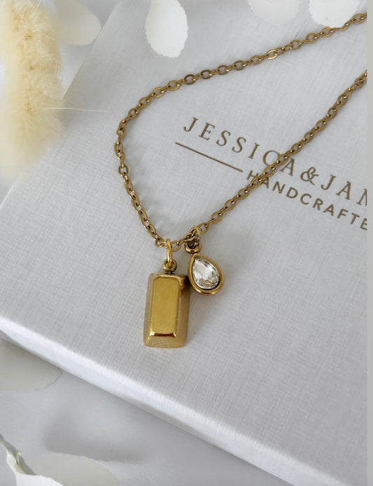 Gold bar bullion necklace in gold
