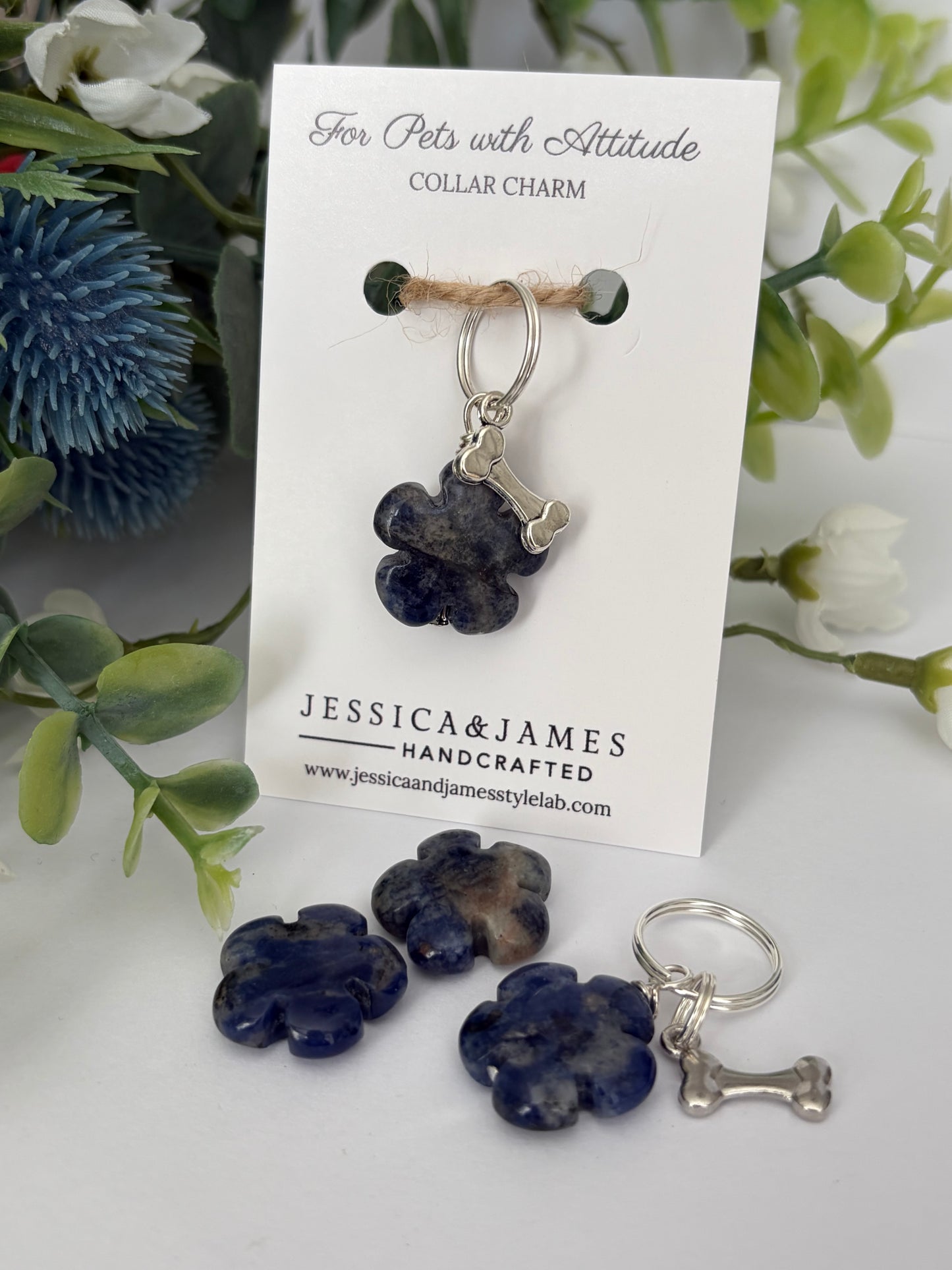 Sodalite blue gemstone for reactive dogs, calming crystals for dogs, anti anxiety dog collar charm