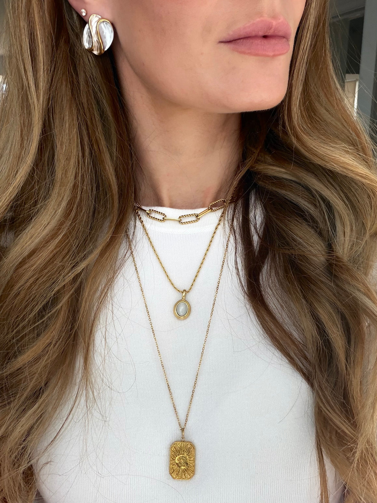 Cats eye moonstone necklace