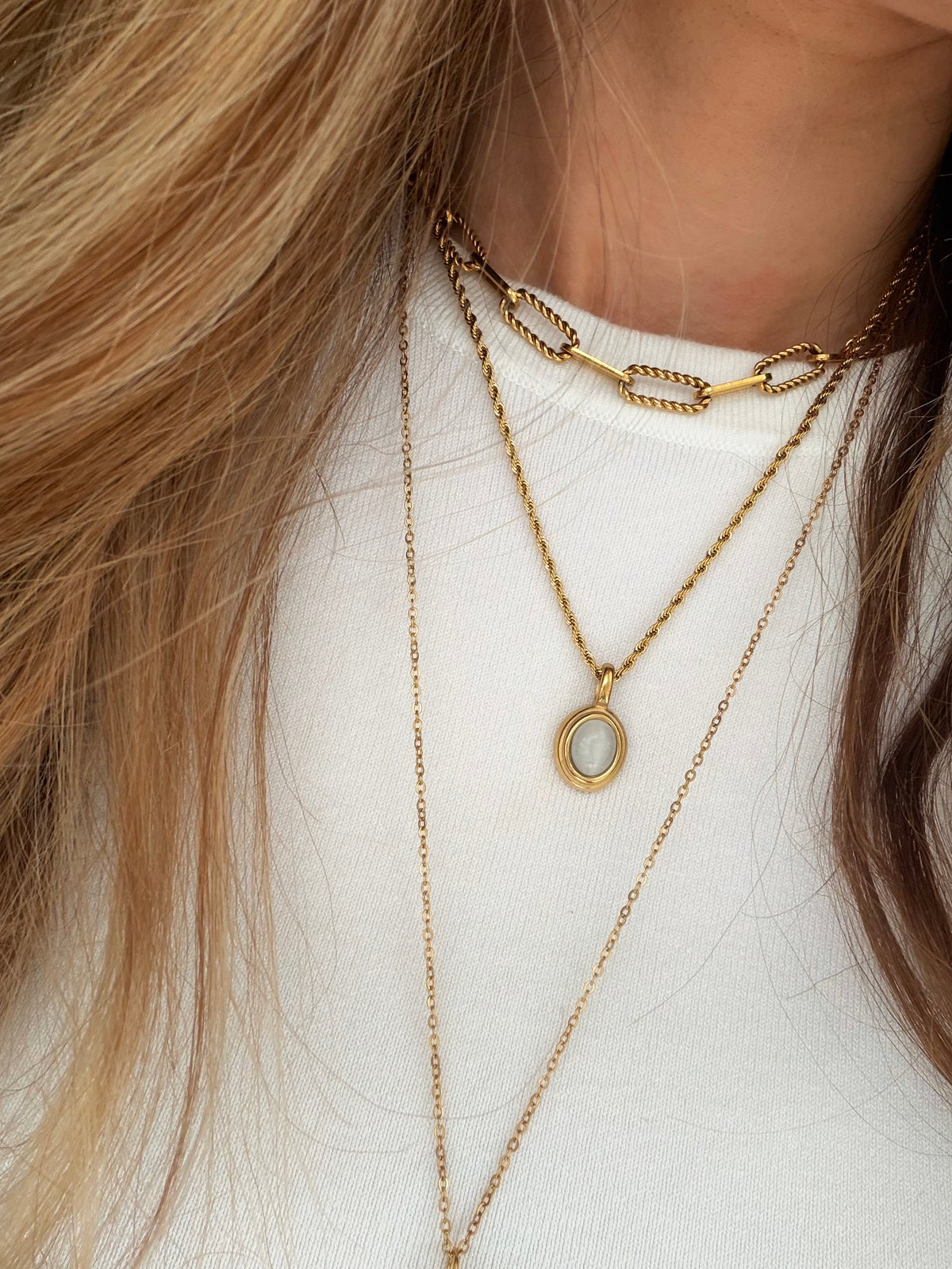 Cats eye moonstone necklace