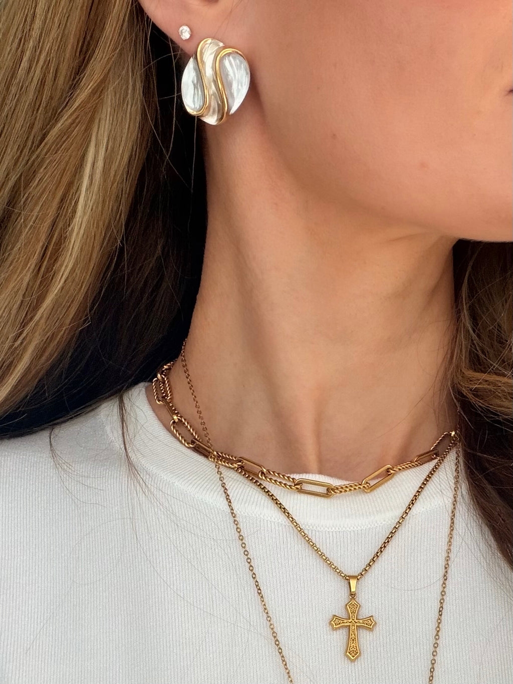 Champagne orb stud earrings