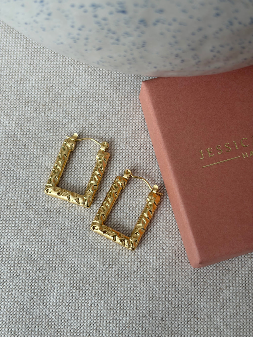 Scroll vintage style hoop earrings