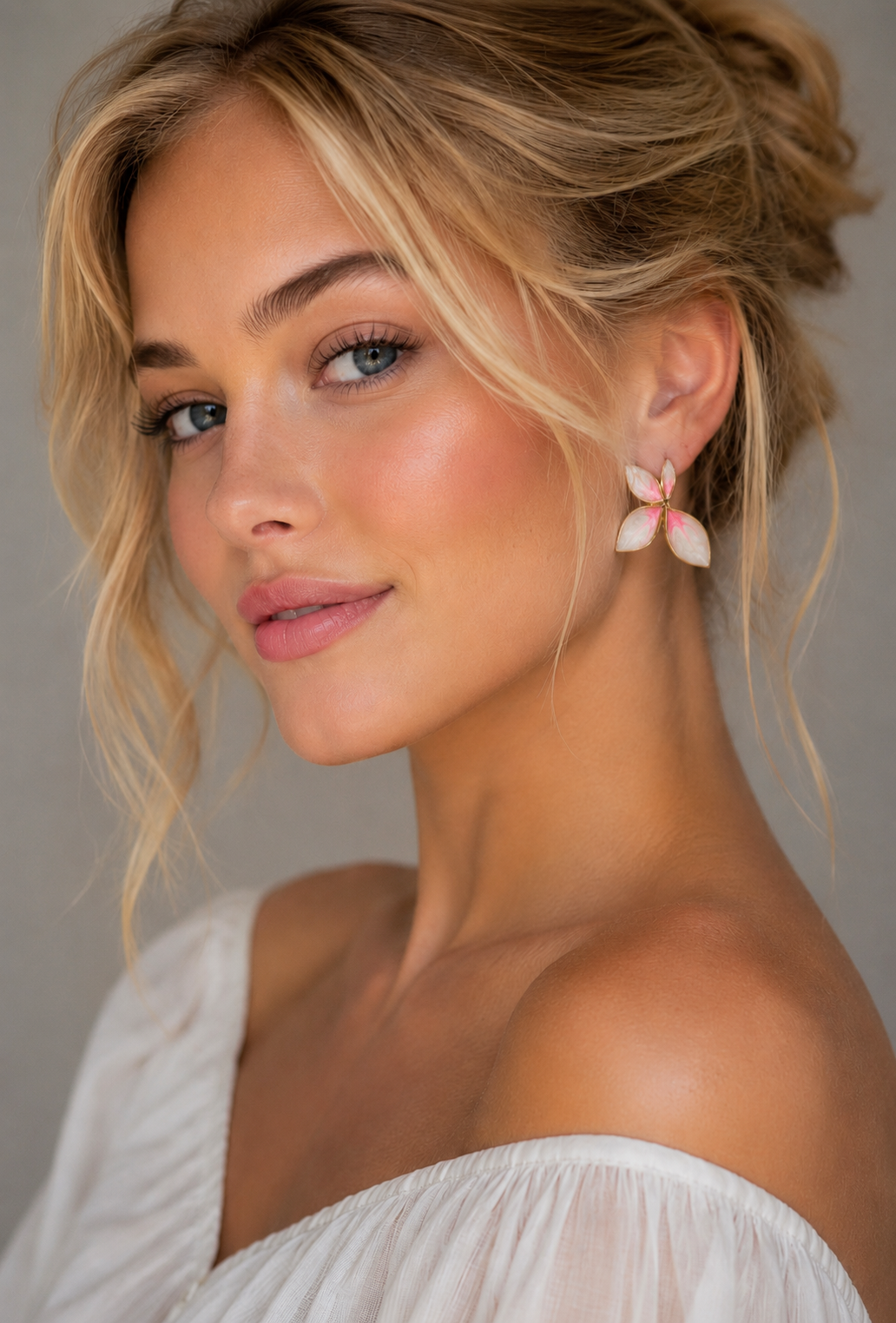 Gabby flower earrings in Pink/Pearl