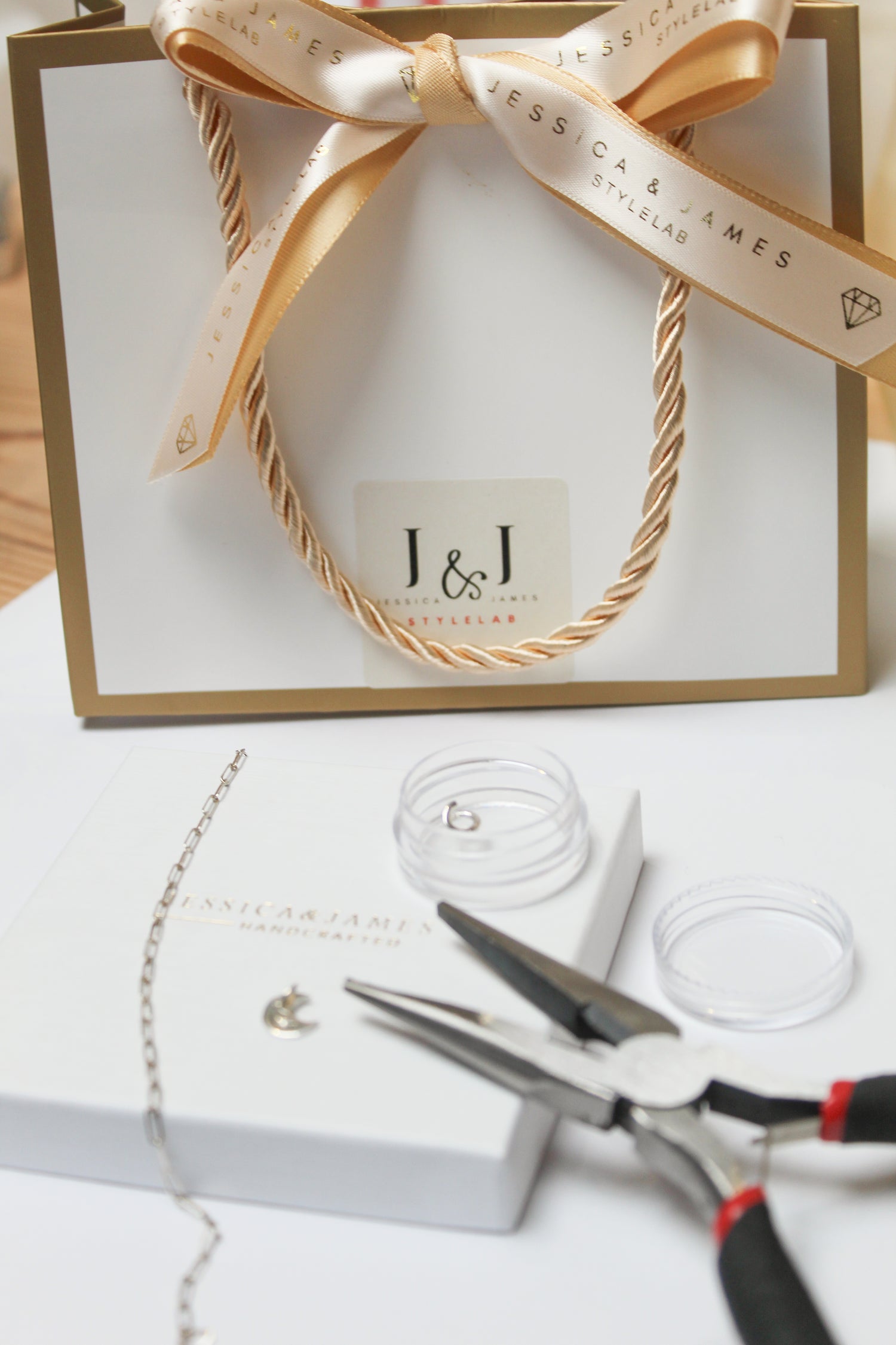 Make your own clasp free bracelet at home kit 